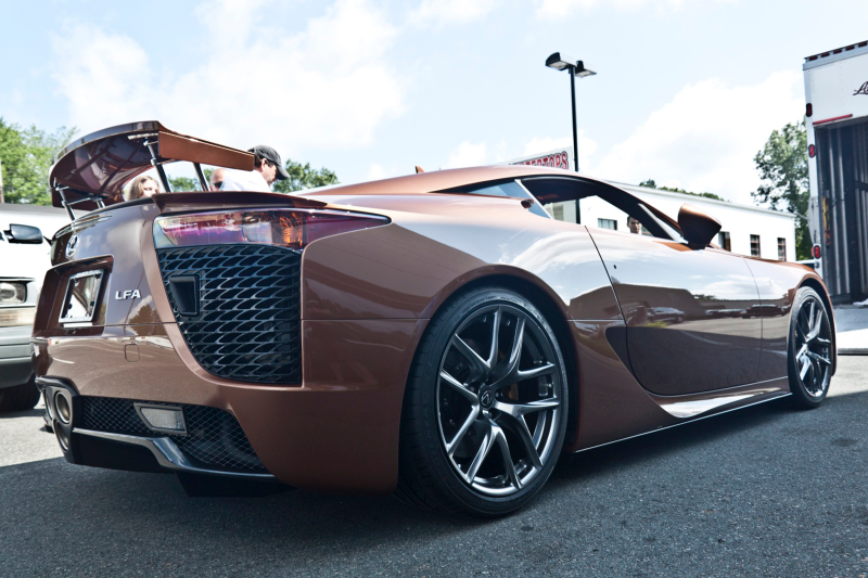 Illustration for article titled This is one brown Lexus LFA